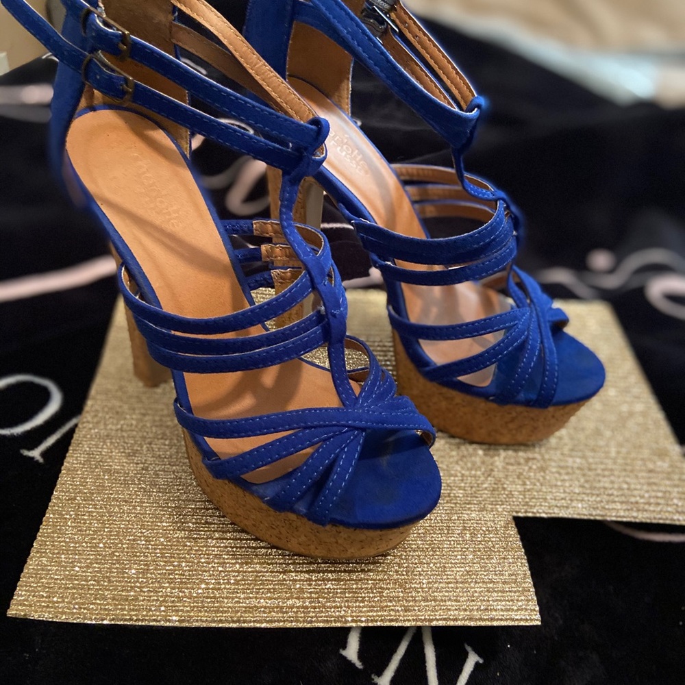 Heels - Picture 3 of 5